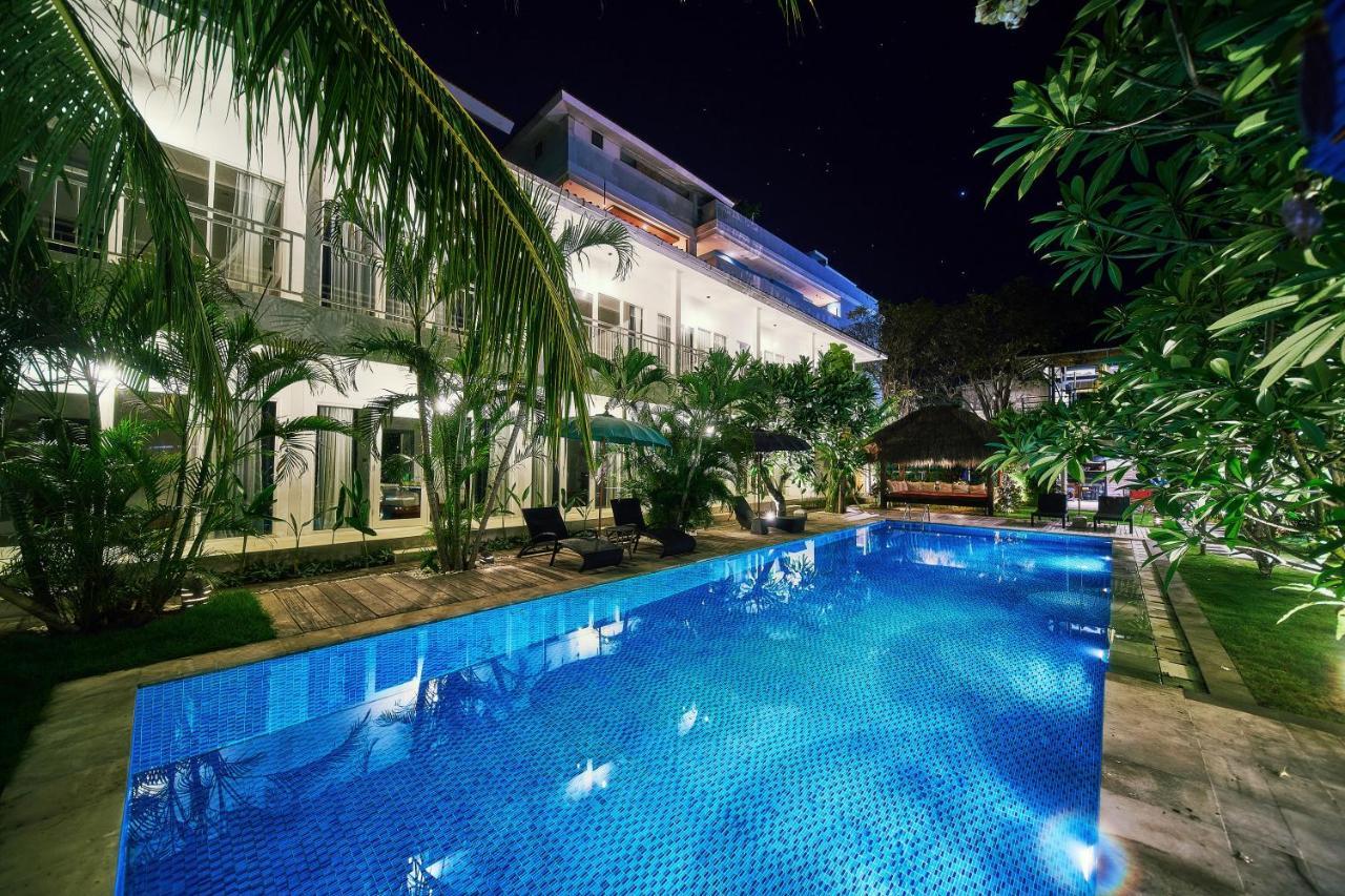 Easy Surf Camp Hotel Kuta Lombok Kültér fotó