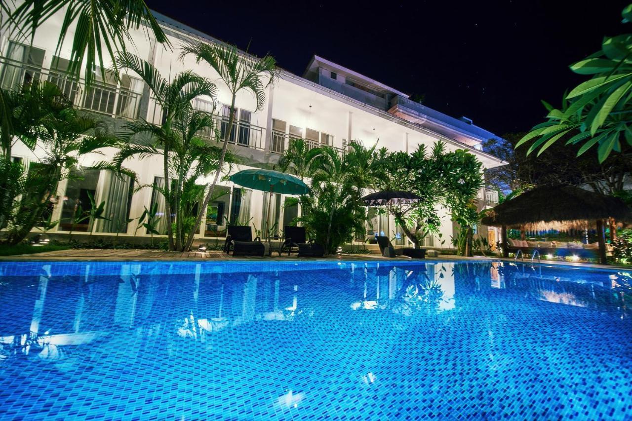 Easy Surf Camp Hotel Kuta Lombok Kültér fotó