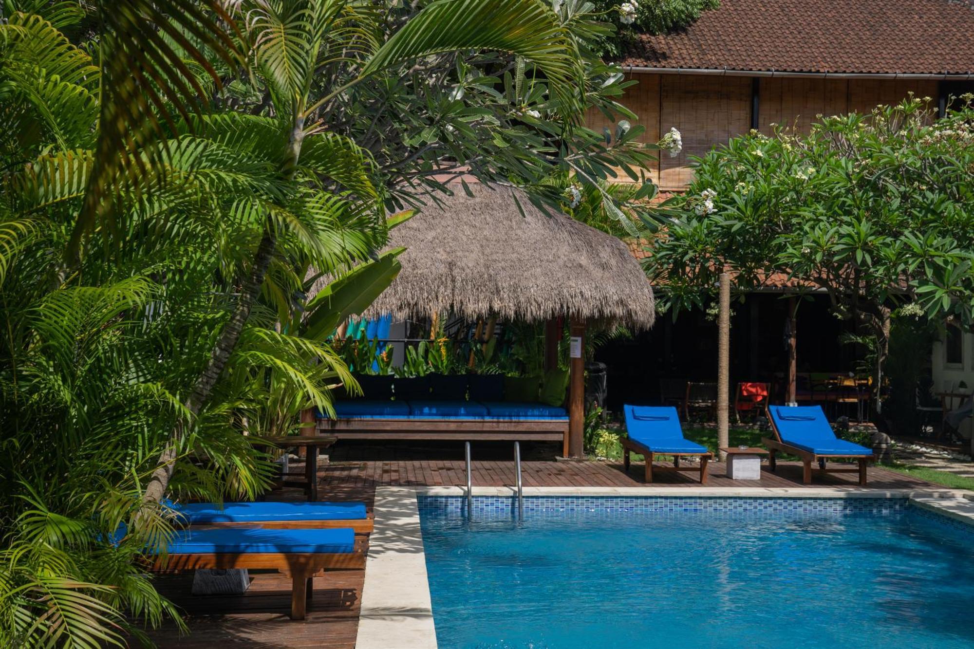Easy Surf Camp Hotel Kuta Lombok Kültér fotó